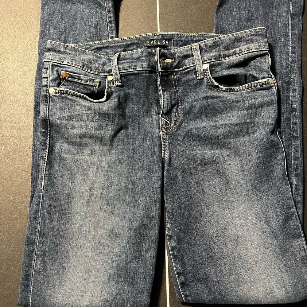 Level 99 Jeans Women Size 29 Medium Wash Slim Straight Stretch Denim YF2580
